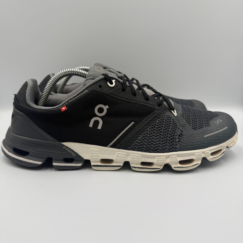 On Cloudflyer Running Shoes Black Grey Men's Size 10.5 Low Top AthleticSneakers